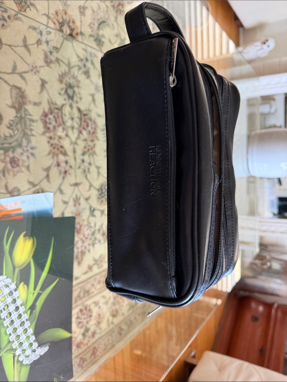 Kenneth Cole Reaction Black Leather Toiletry Dopp Kit